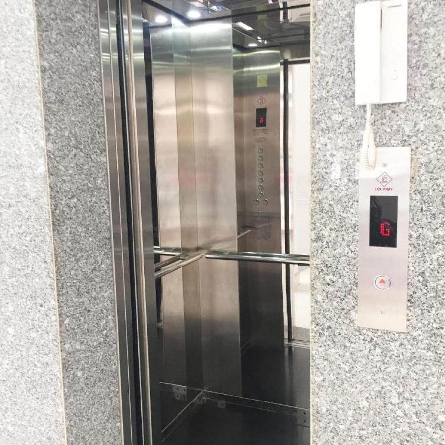 M-H Serviced Apartment Thành Pho Ho Chí Minh Esterno foto